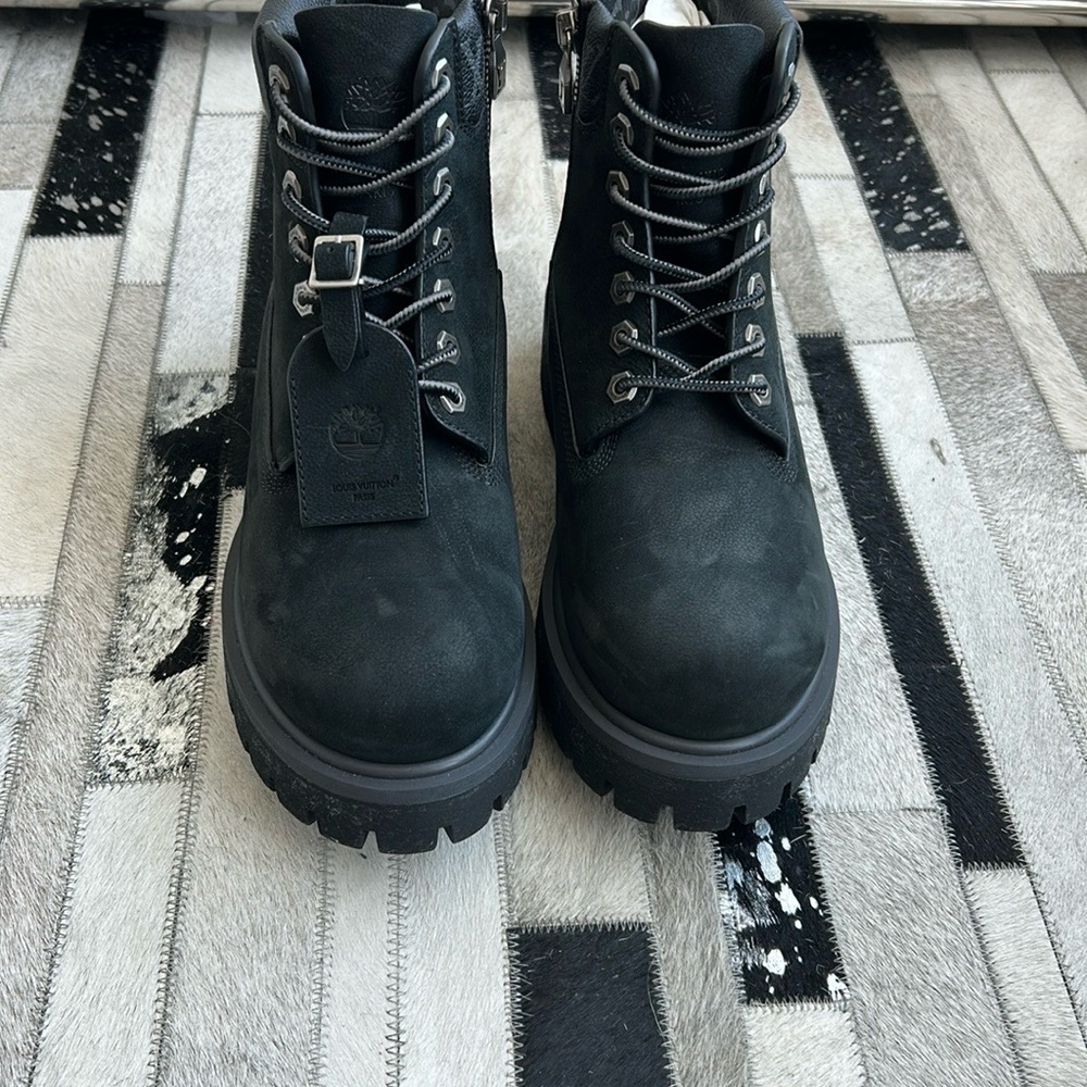 Louis Vuitton x Timberland (Limited Edition)